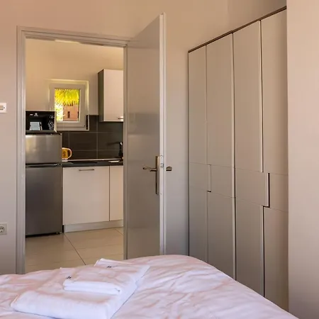 Apartmani Sunset View I Olive Garden Apartment Njivice